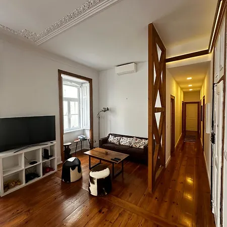 Bairro Alto Chiado Charming דירה